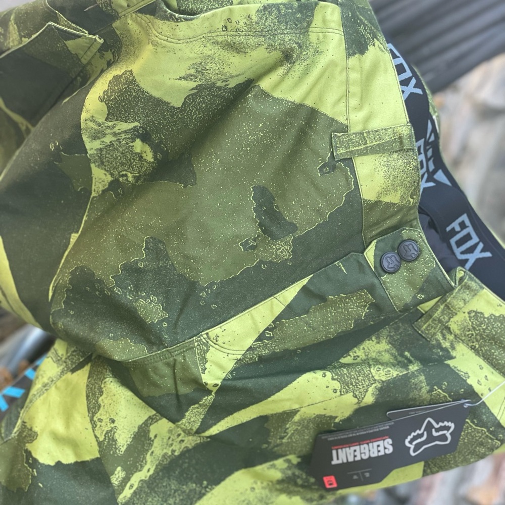 Fox "Sergeant" Mountain Bike shorts. NWT. Size 40